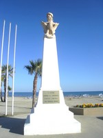 zenon statue on larnaca beach